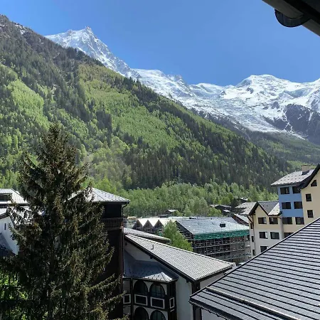 Cosy A Proche Du Ski-bus - Fr-1-343-238 Apartment *