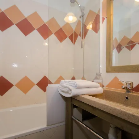 Cosy A Proche Du Ski-bus - Fr-1-343-238 Apartment Chamonix