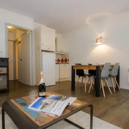 Apartment A Avec Balcon, 4 Personnes - Fr-1-343-238 *