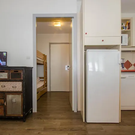 A Avec Balcon, 4 Personnes - Fr-1-343-238